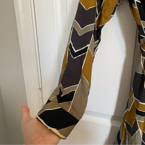 SHEIN Geometric Wrap Tip Front Long Sleeve Mini Dress - Picture 4 of 5